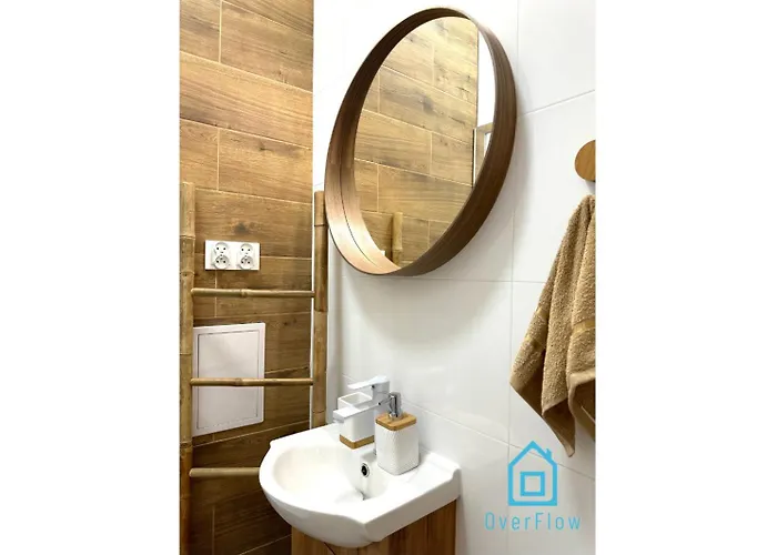 Bohos -2 Min To Center & Seaside * غدينيا